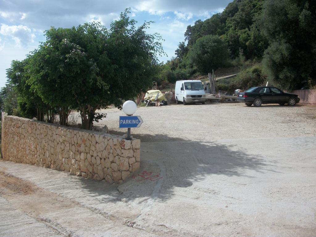 Dioni Studios&Apartments Poros  Exterior foto